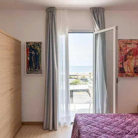 Hotel Marzia Queen 3*