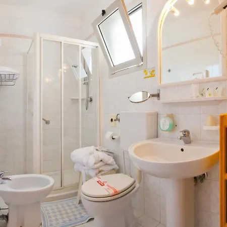 Marzia Queen Hotel 3*